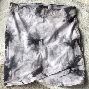 ARITZIA Bandage Skirt